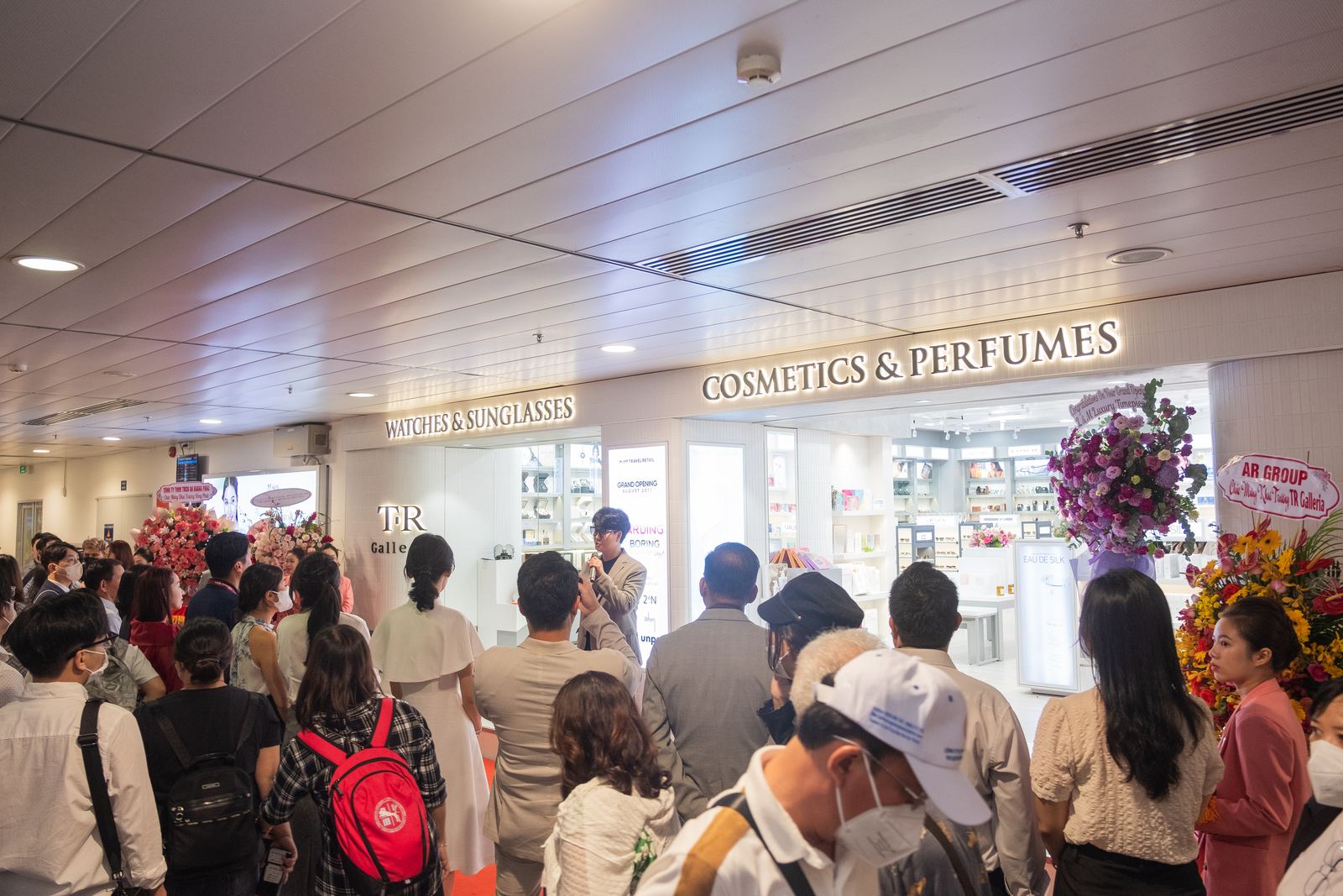 Khai trương TR Galleria tại sân bay Tân Sơn Nhất
